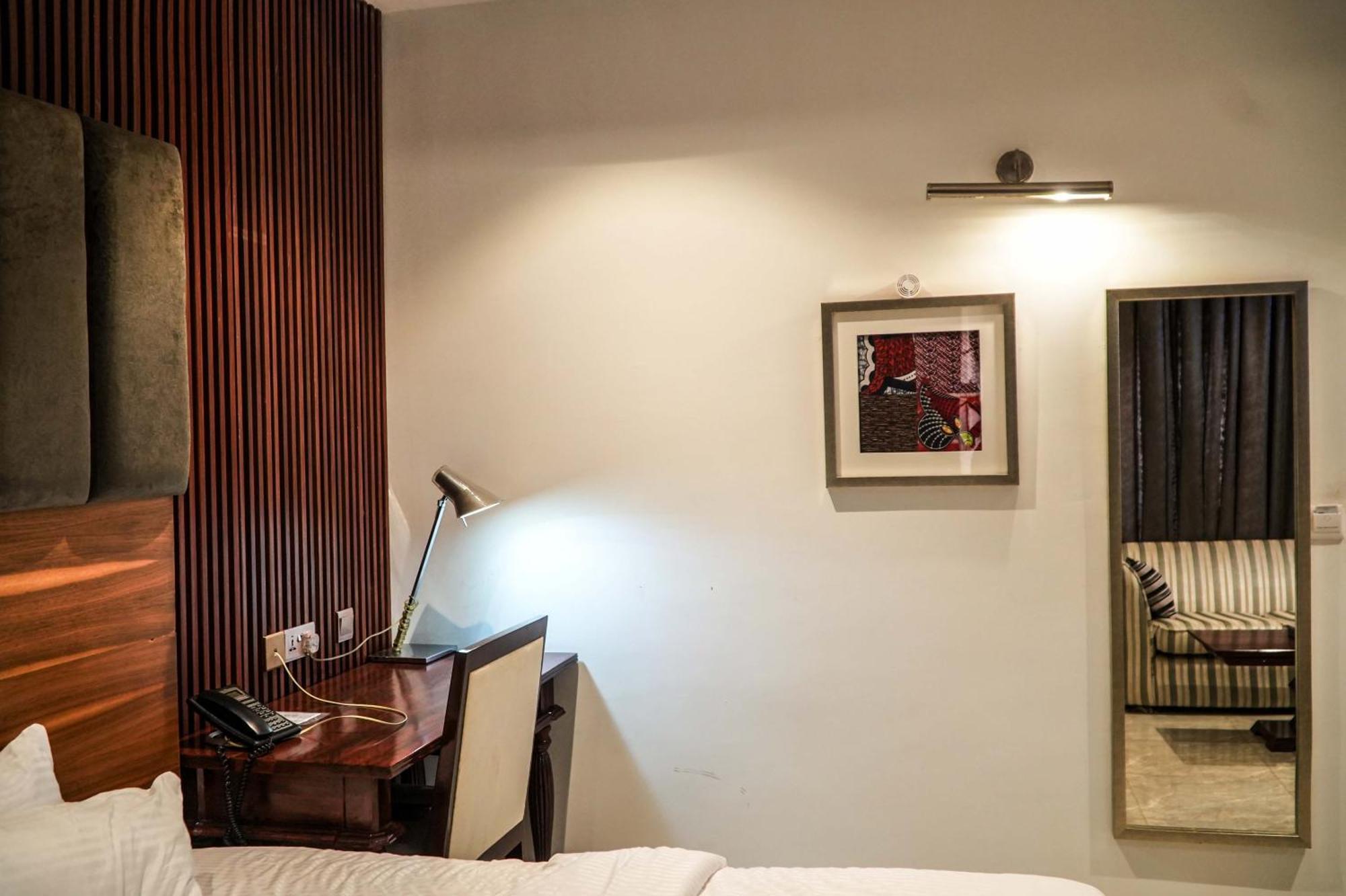 Amor Hotels アブジャ エクステリア 写真