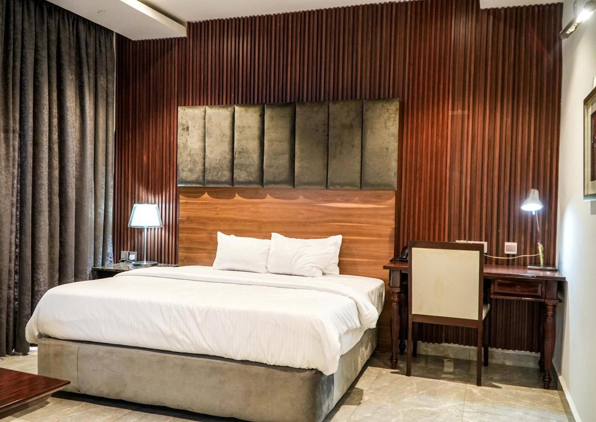 Amor Hotels アブジャ エクステリア 写真